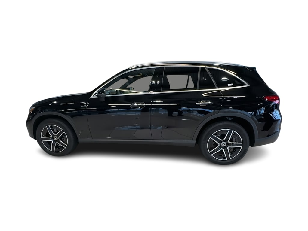 Thumbnail: 2026 Mercedes-Benz GLC - 21