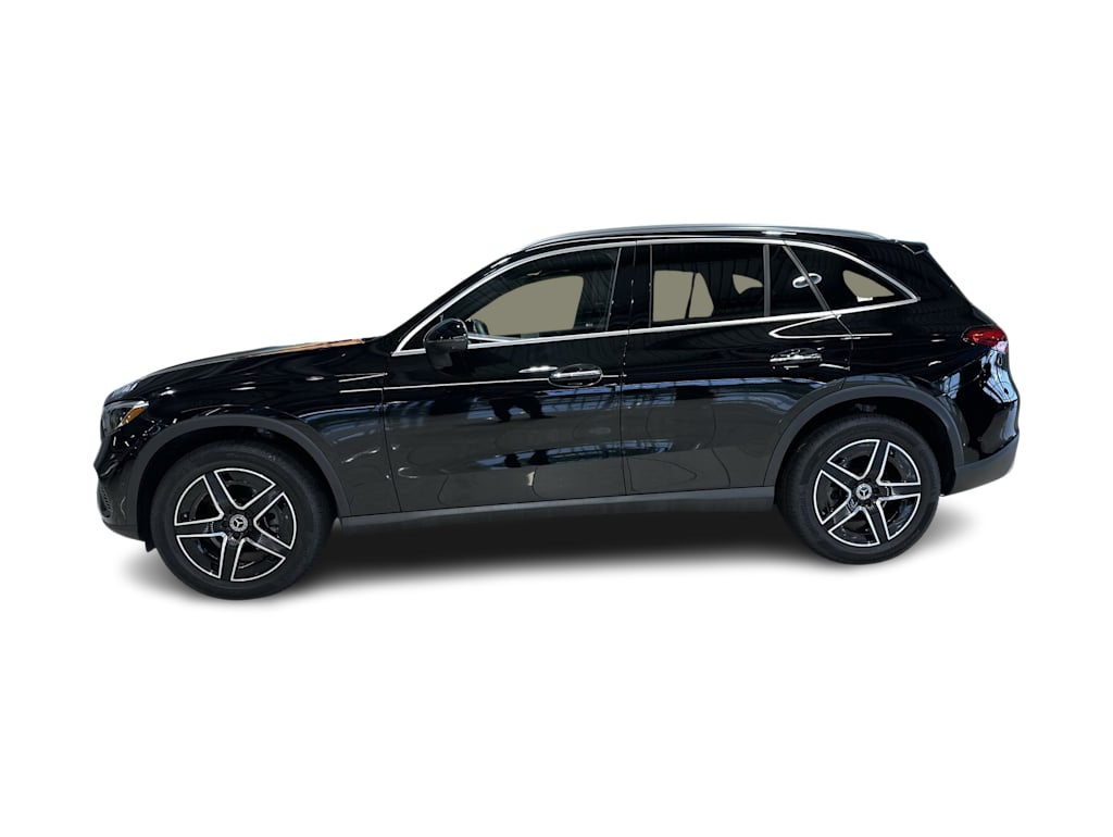 Thumbnail: 2026 Mercedes-Benz GLC - 28