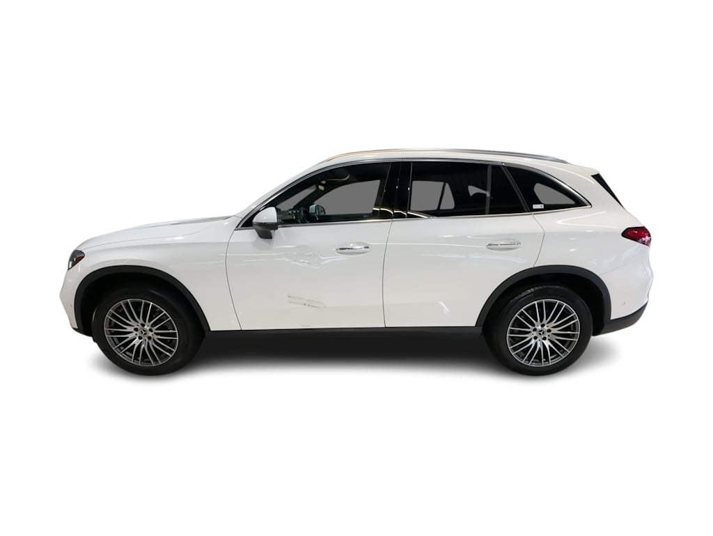 Thumbnail: 2023 Mercedes-Benz GLC - 22