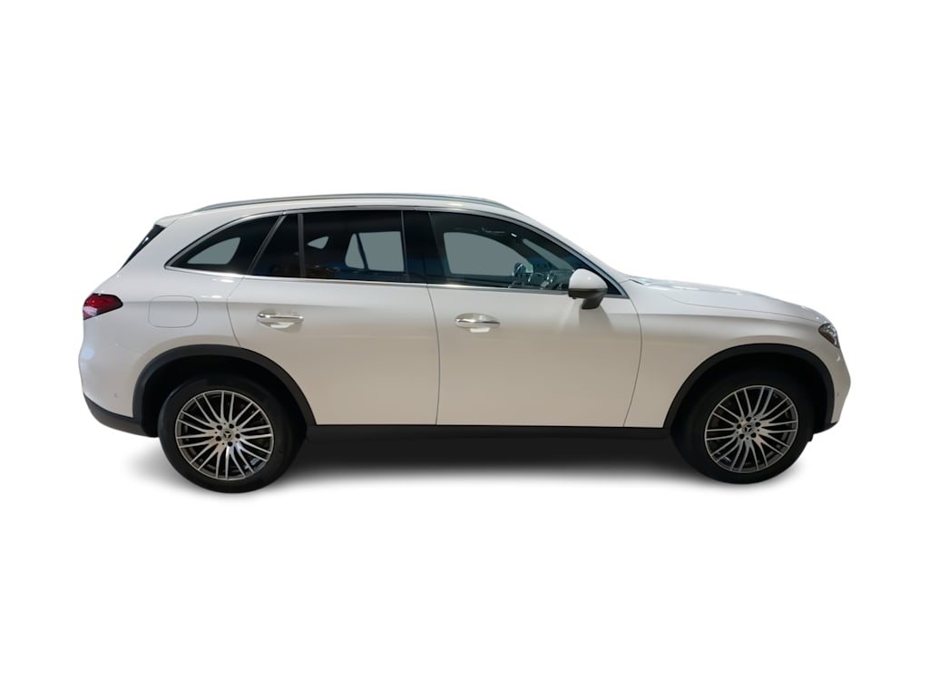 Thumbnail: 2023 Mercedes-Benz GLC - 26