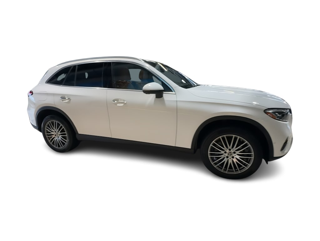 Thumbnail: 2023 Mercedes-Benz GLC - 27
