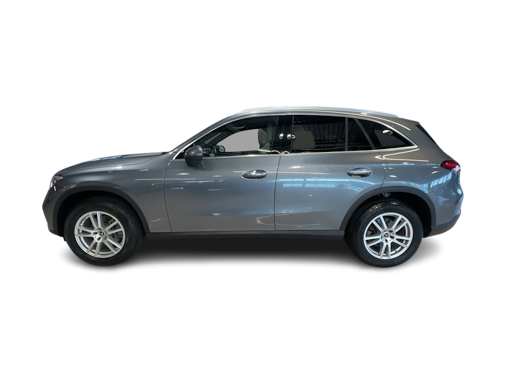 Thumbnail: 2023 Mercedes-Benz GLC - 22
