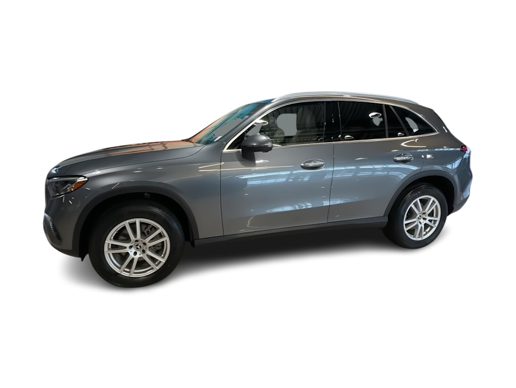 Thumbnail: 2023 Mercedes-Benz GLC - 3