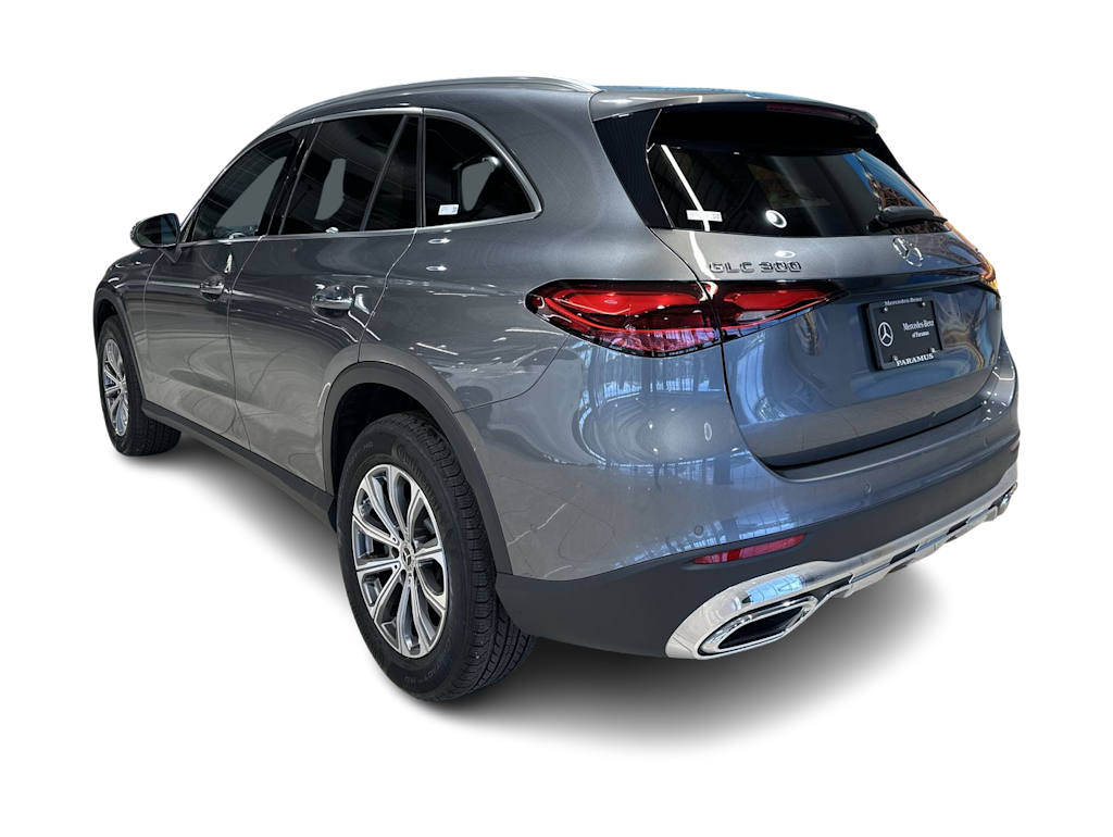 Thumbnail: 2023 Mercedes-Benz GLC - 28