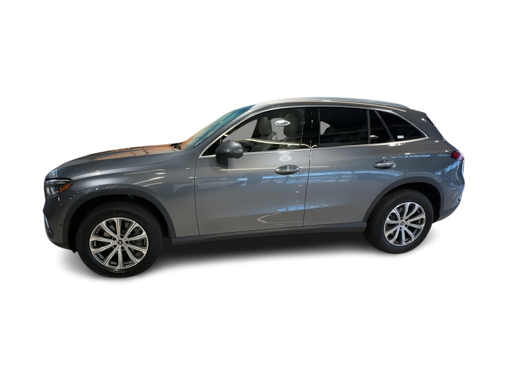 Thumbnail: 2023 Mercedes-Benz GLC - 3