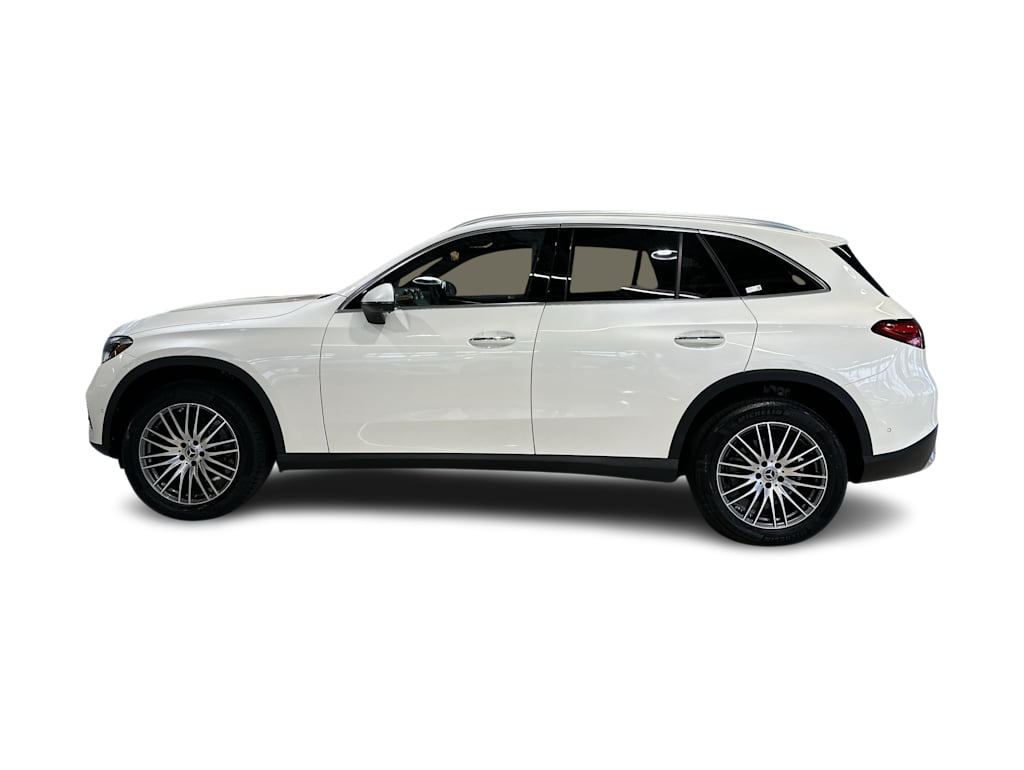 Thumbnail: 2023 Mercedes-Benz GLC - 28