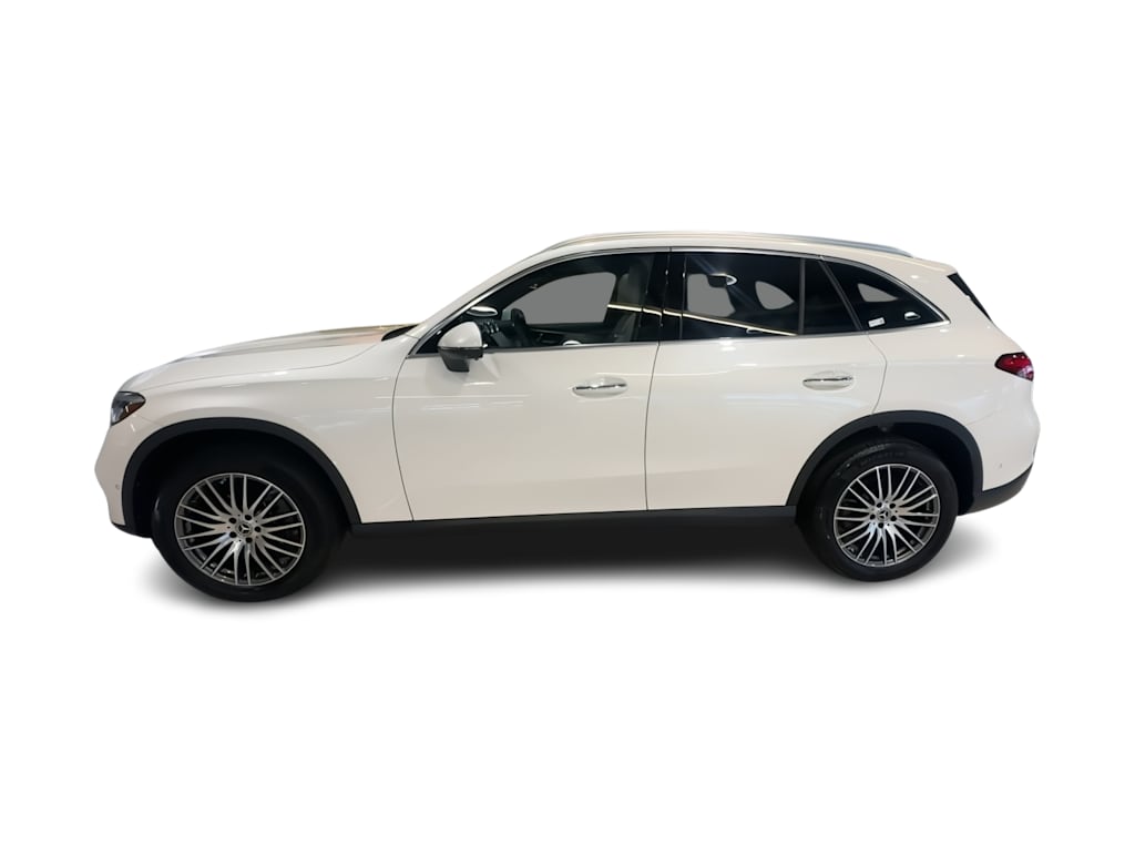 Thumbnail: 2023 Mercedes-Benz GLC - 21