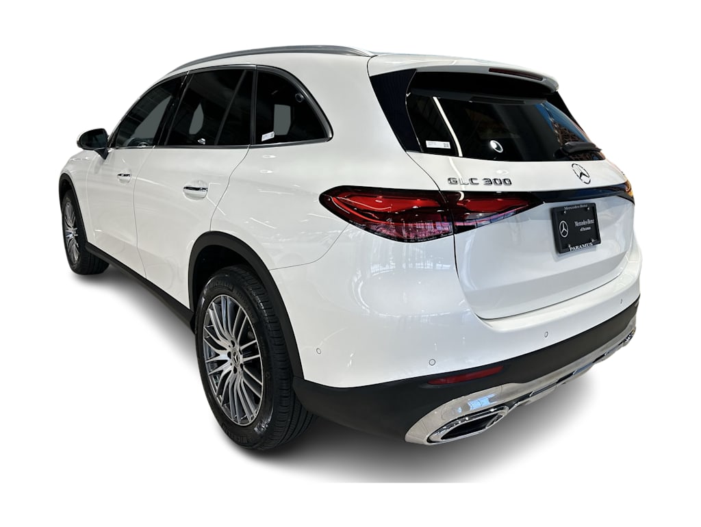 Thumbnail: 2023 Mercedes-Benz GLC - 29