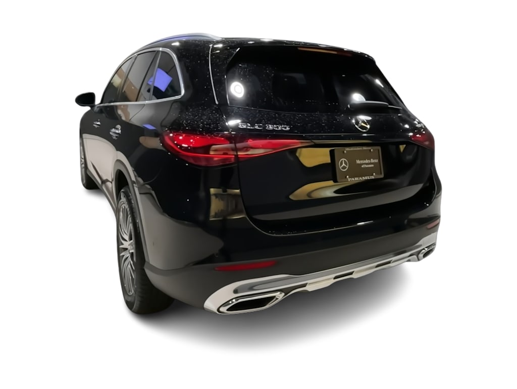 Thumbnail: 2025 Mercedes-Benz GLC - 23