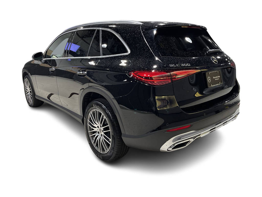 Thumbnail: 2025 Mercedes-Benz GLC - 4