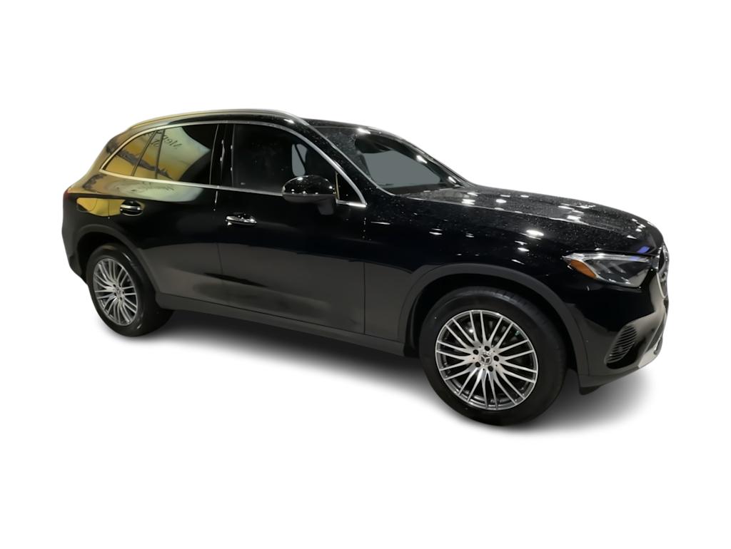 Thumbnail: 2025 Mercedes-Benz GLC - 18