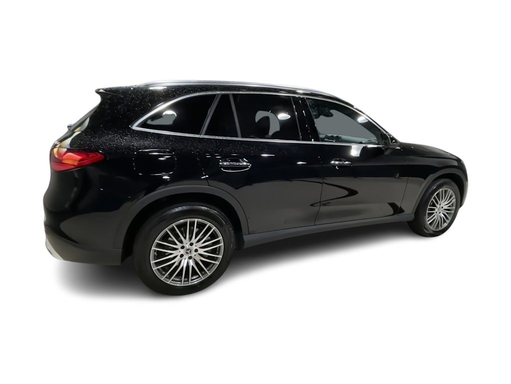 Thumbnail: 2025 Mercedes-Benz GLC - 26