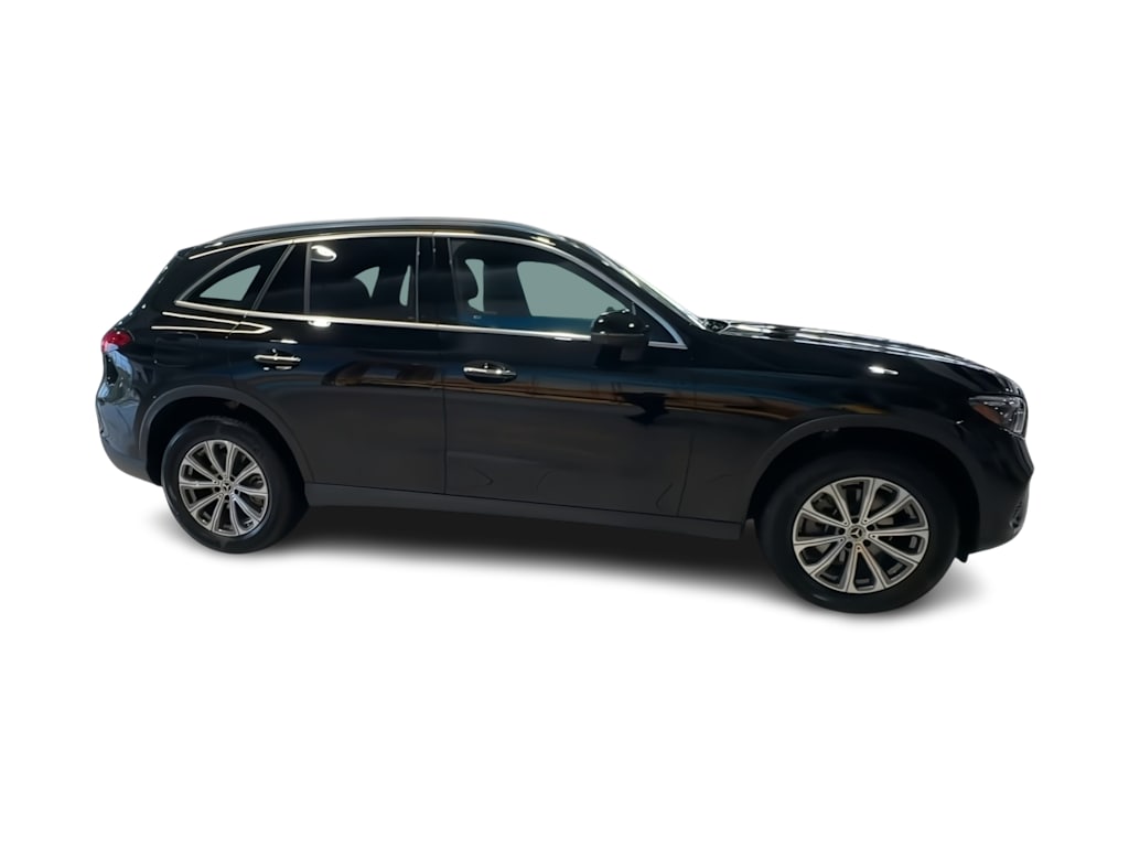 Thumbnail: 2026 Mercedes-Benz GLC - 29