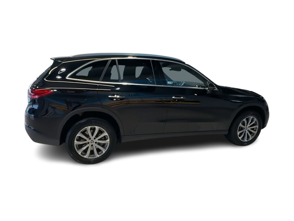 Thumbnail: 2026 Mercedes-Benz GLC - 28