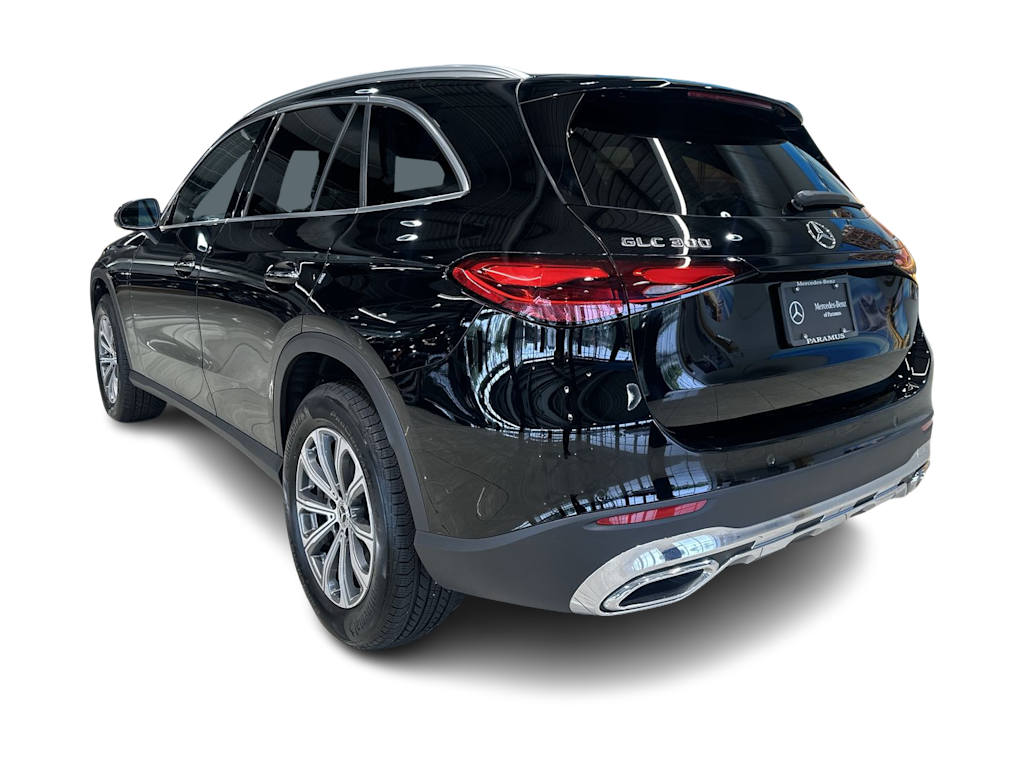 Thumbnail: 2026 Mercedes-Benz GLC - 4