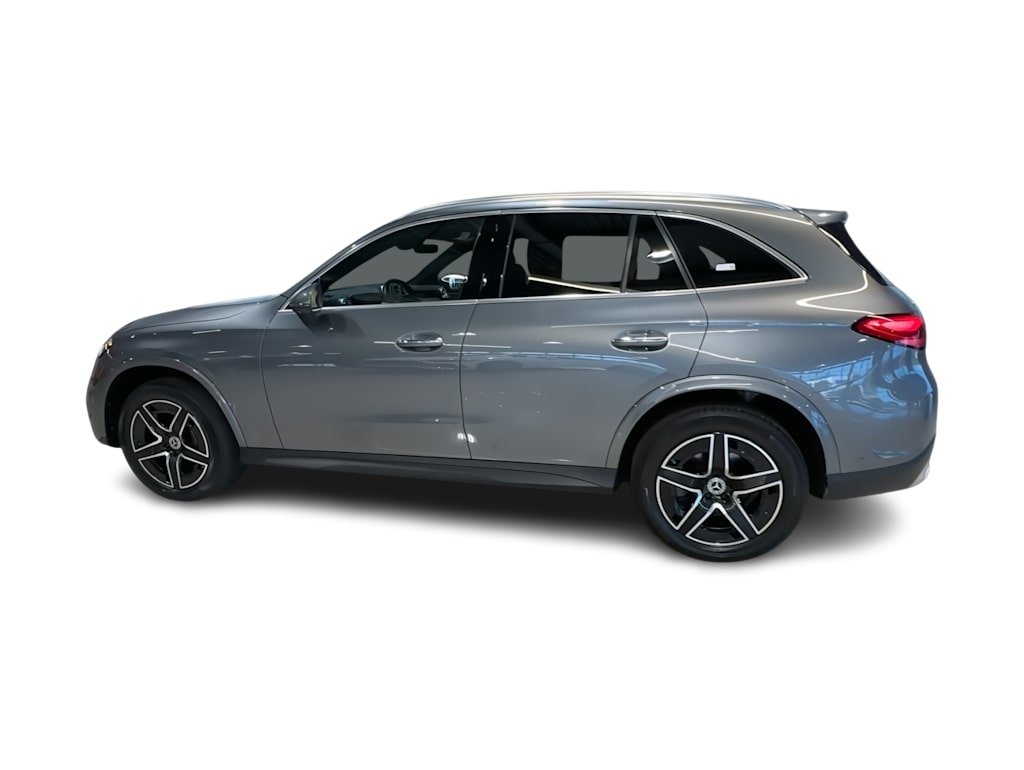 Thumbnail: 2023 Mercedes-Benz GLC - 21