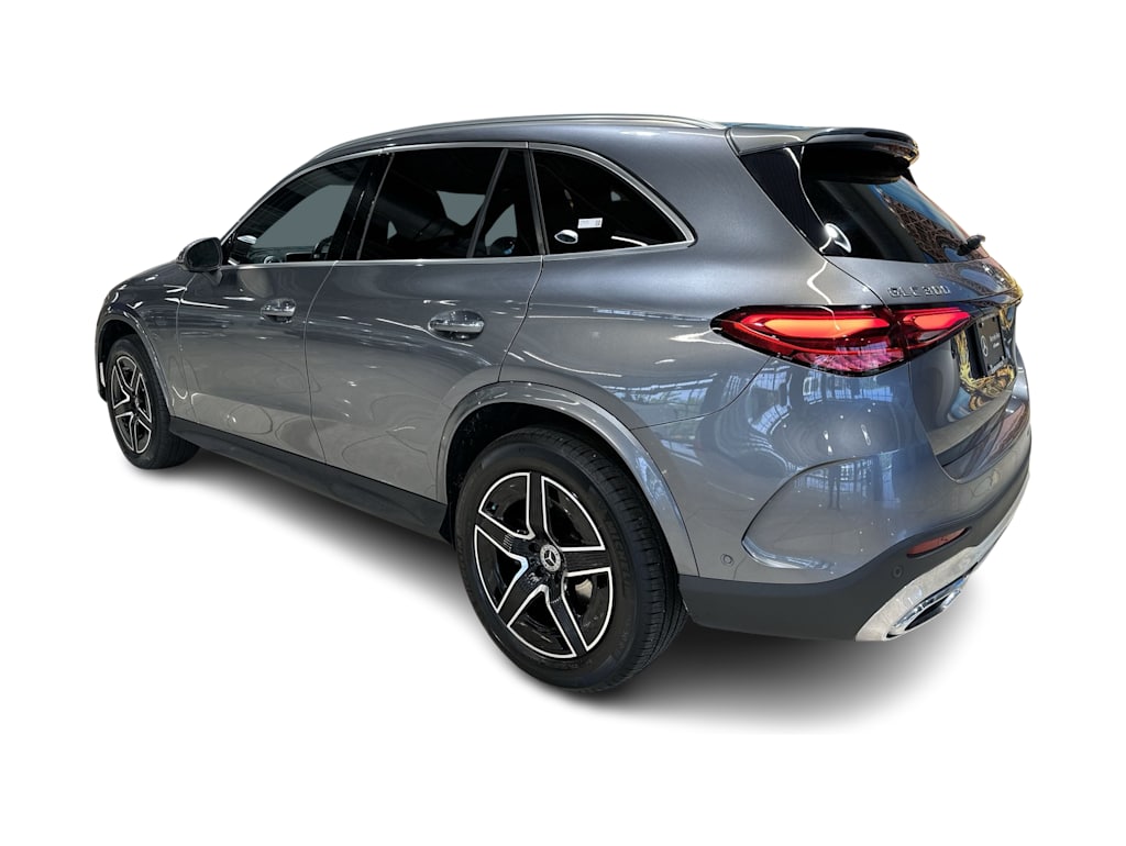 Thumbnail: 2023 Mercedes-Benz GLC - 28
