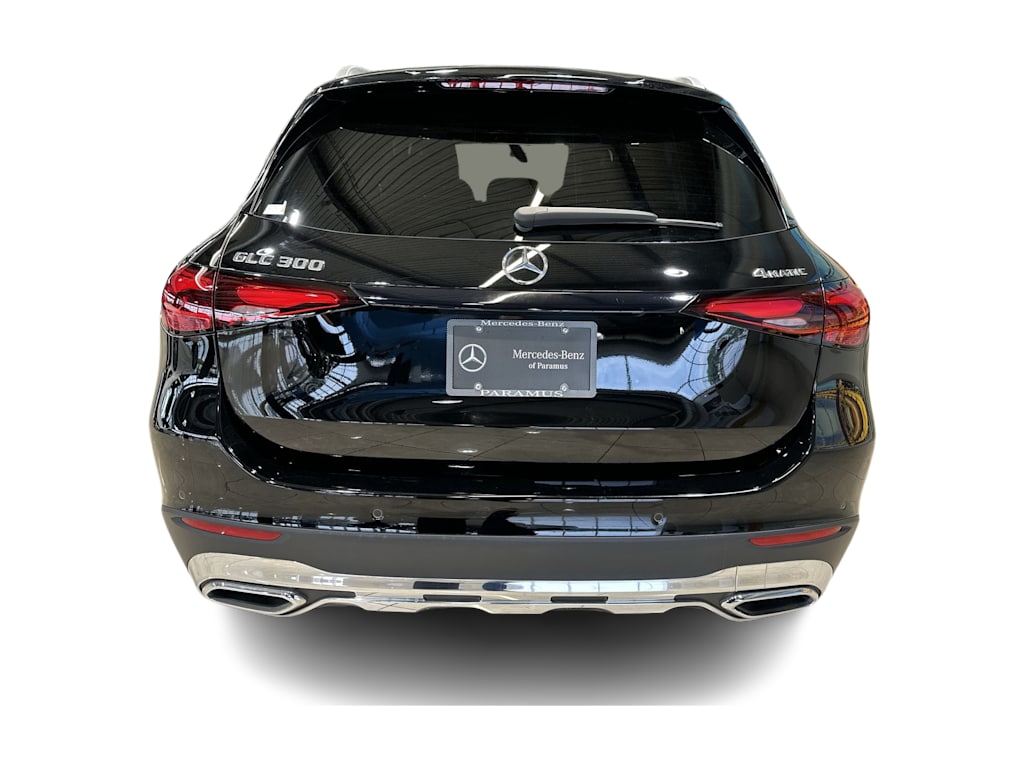 Thumbnail: 2023 Mercedes-Benz GLC - 28