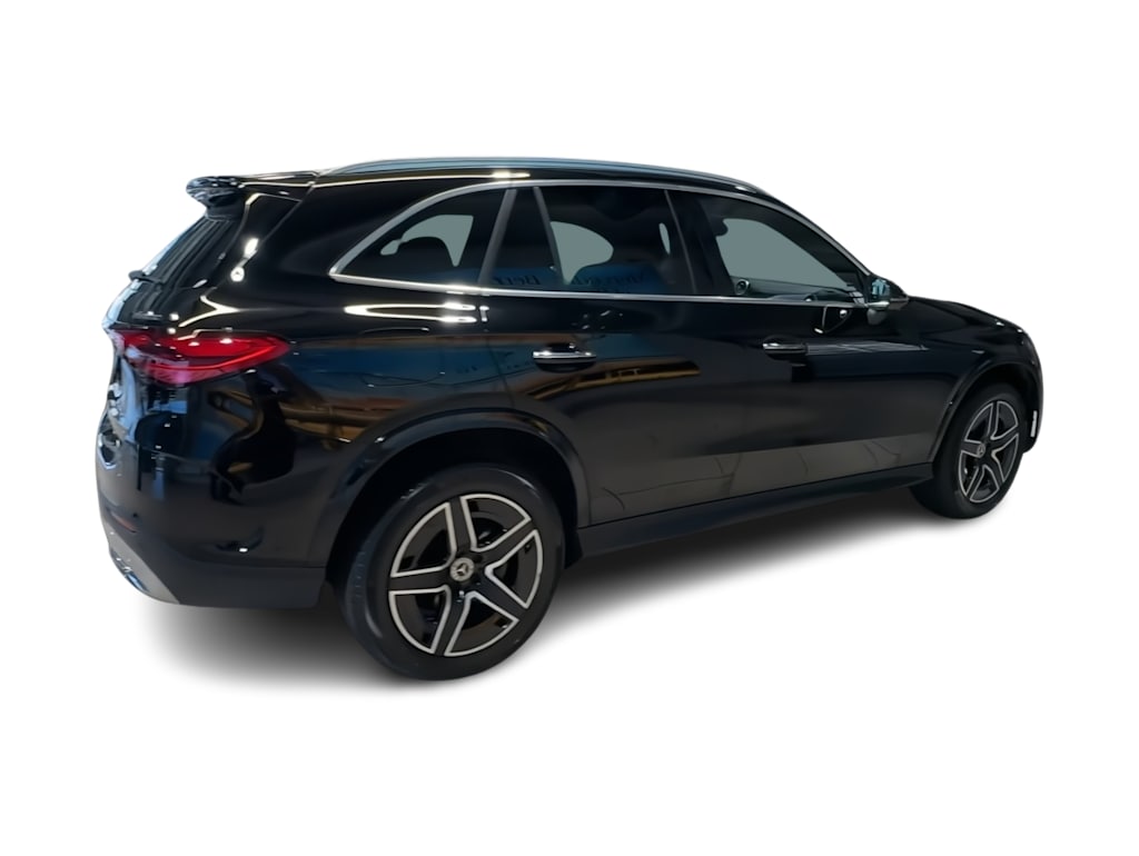 Thumbnail: 2024 Mercedes-Benz GLC - 27