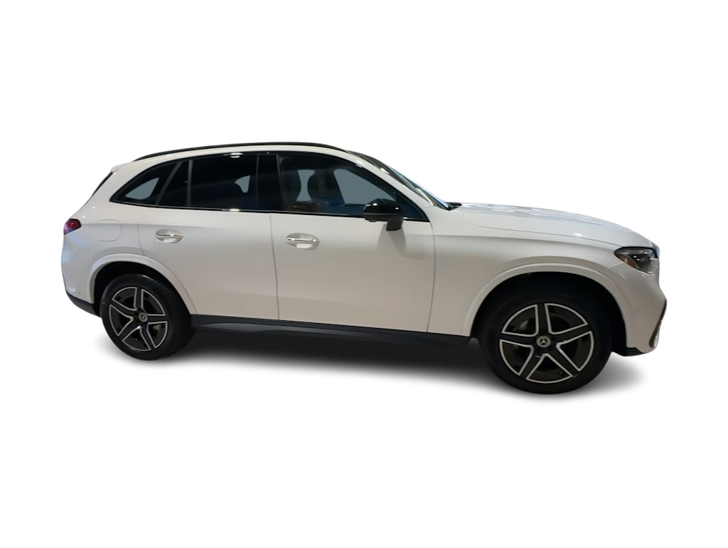 Thumbnail: 2025 Mercedes-Benz GLC - 26