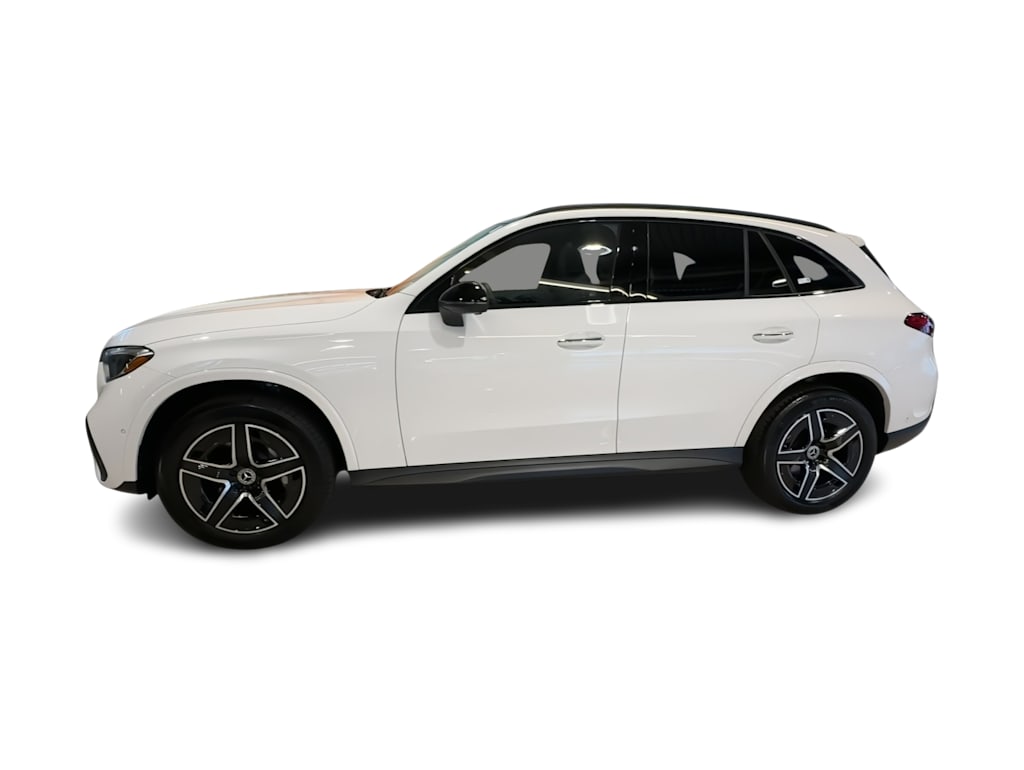Thumbnail: 2025 Mercedes-Benz GLC - 3