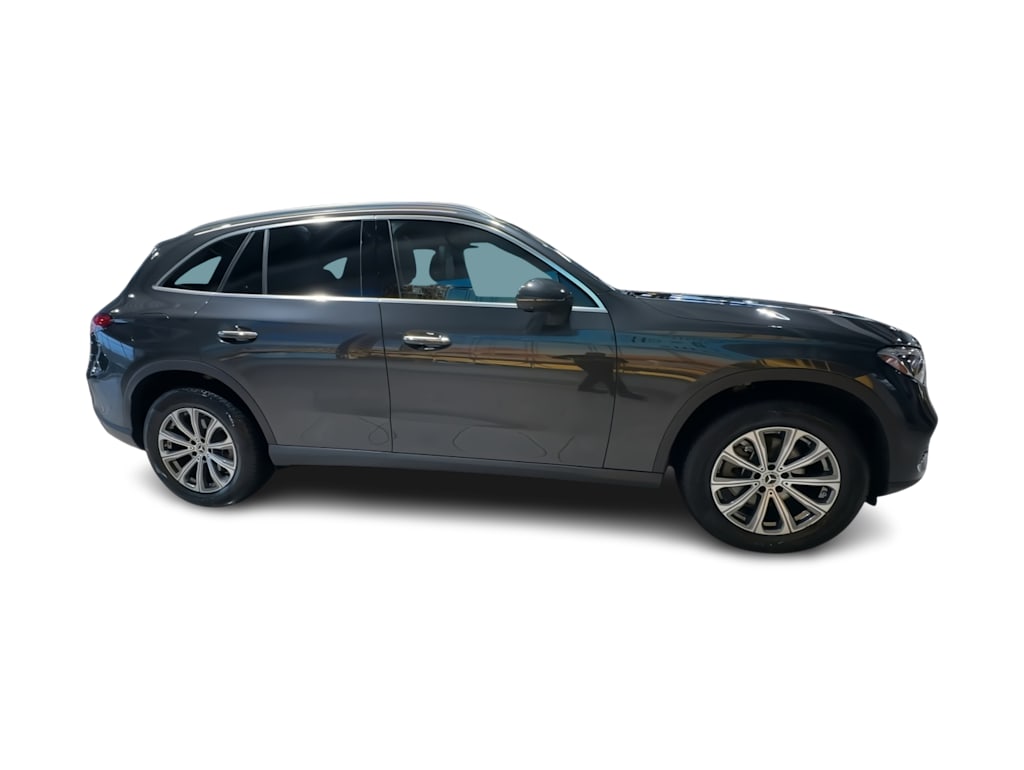 Thumbnail: 2026 Mercedes-Benz GLC - 27