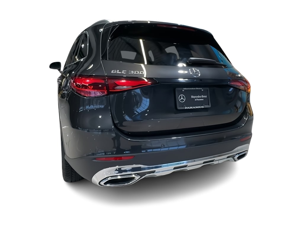 Thumbnail: 2026 Mercedes-Benz GLC - 23
