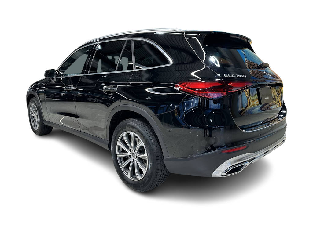 Thumbnail: 2026 Mercedes-Benz GLC - 4