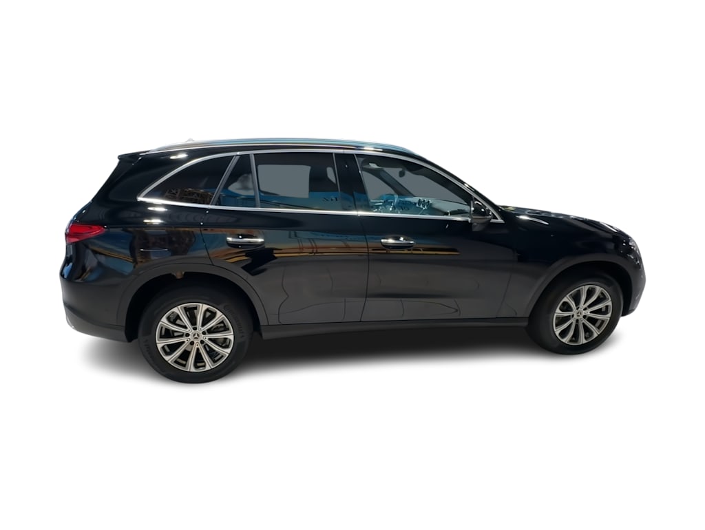 Thumbnail: 2026 Mercedes-Benz GLC - 25