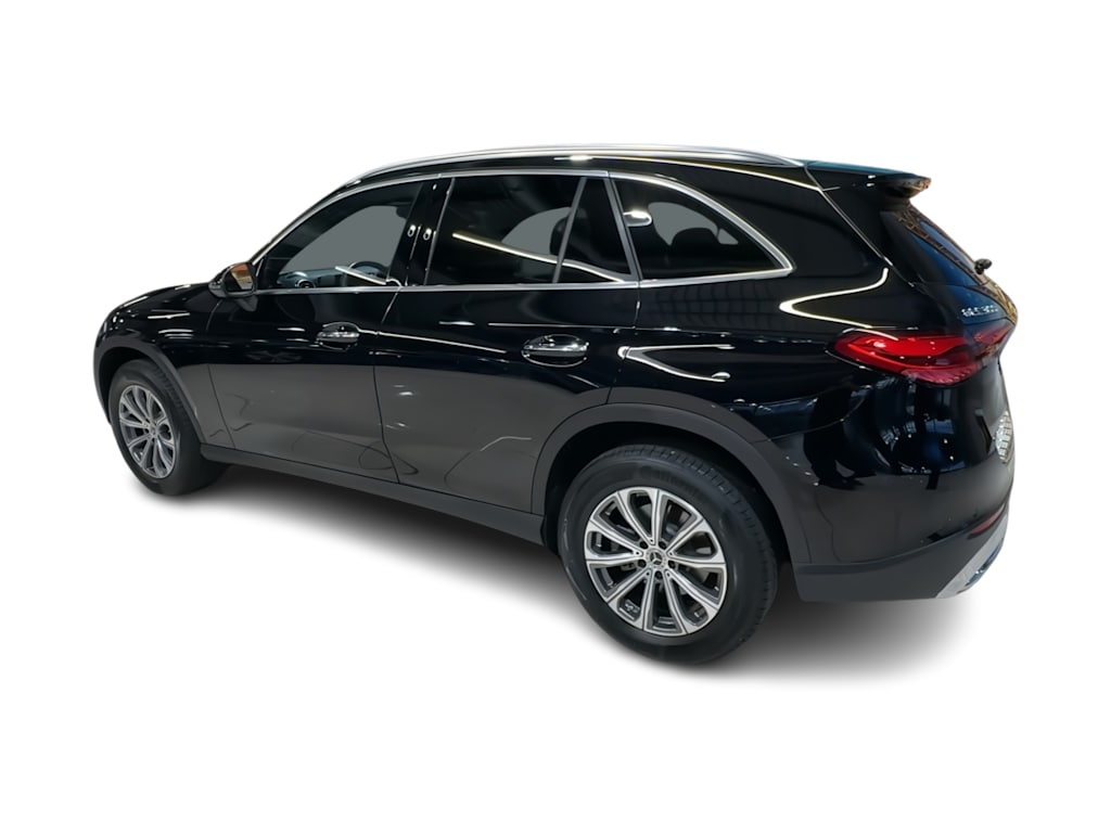 Thumbnail: 2026 Mercedes-Benz GLC - 21