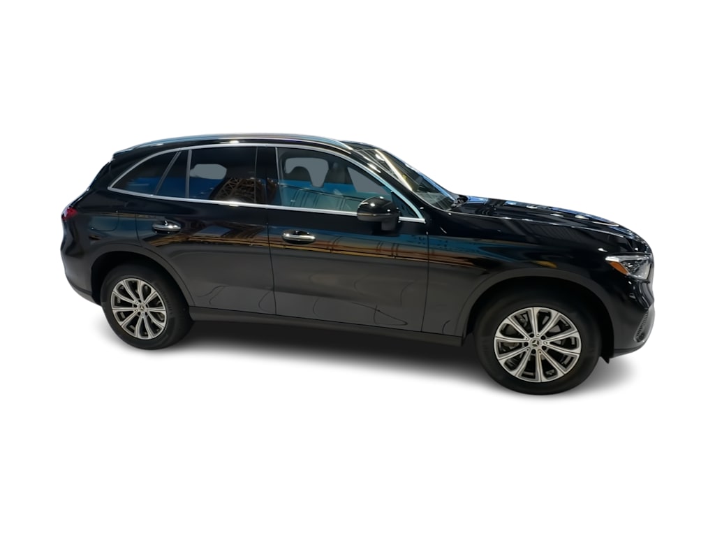 Thumbnail: 2026 Mercedes-Benz GLC - 26