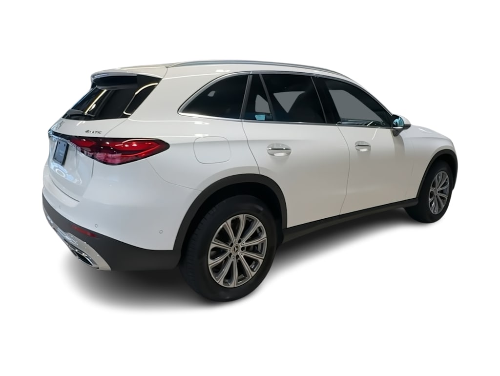 Thumbnail: 2026 Mercedes-Benz GLC - 27