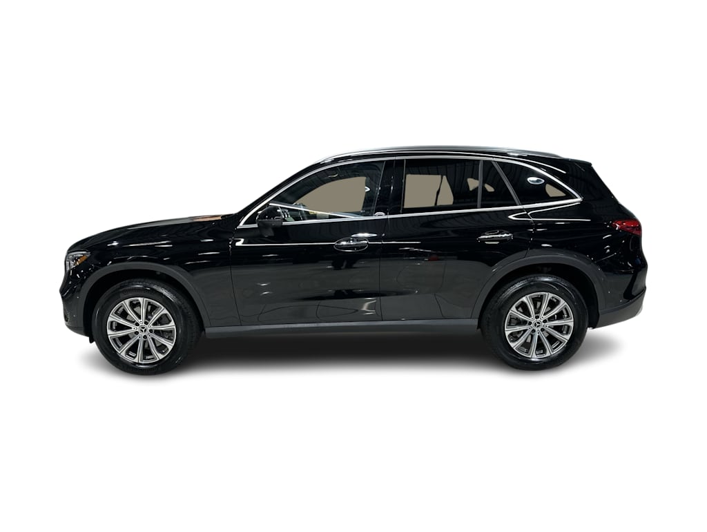 Thumbnail: 2026 Mercedes-Benz GLC - 27