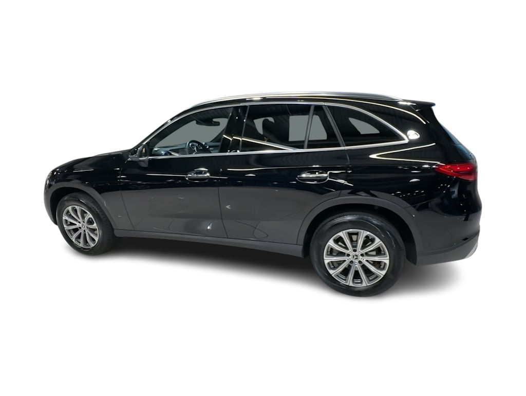 Thumbnail: 2026 Mercedes-Benz GLC - 22