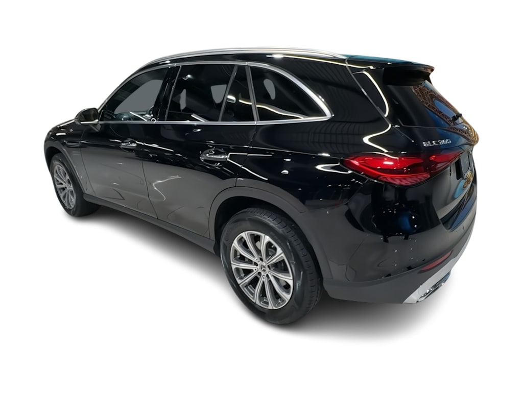 Thumbnail: 2026 Mercedes-Benz GLC - 4