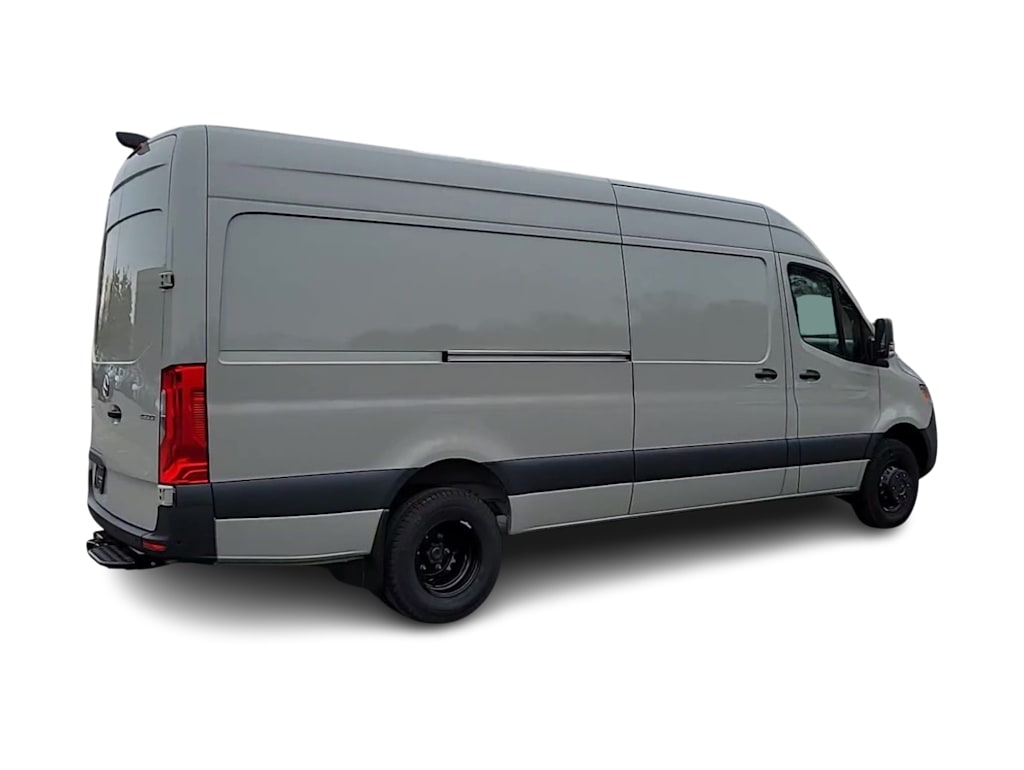 2024 Mercedes-Benz Sprinter 4500 17