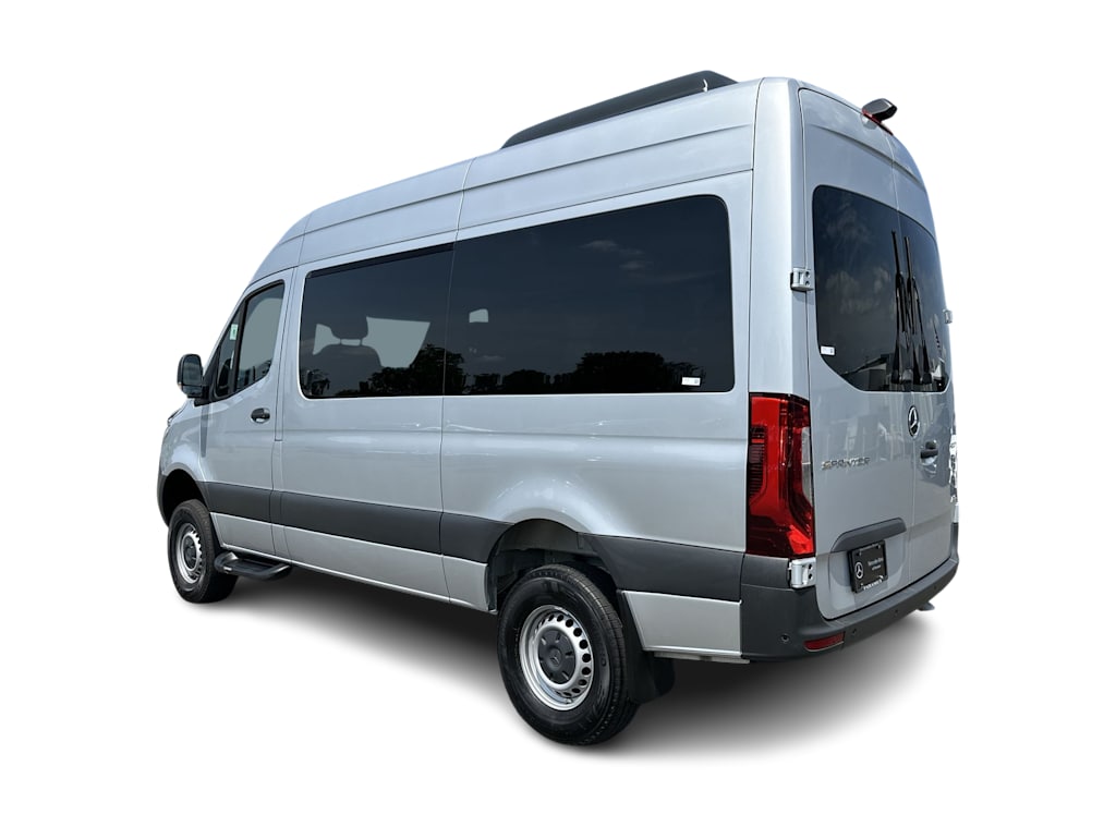 Thumbnail: 2024 Mercedes-Benz Sprinter - 4