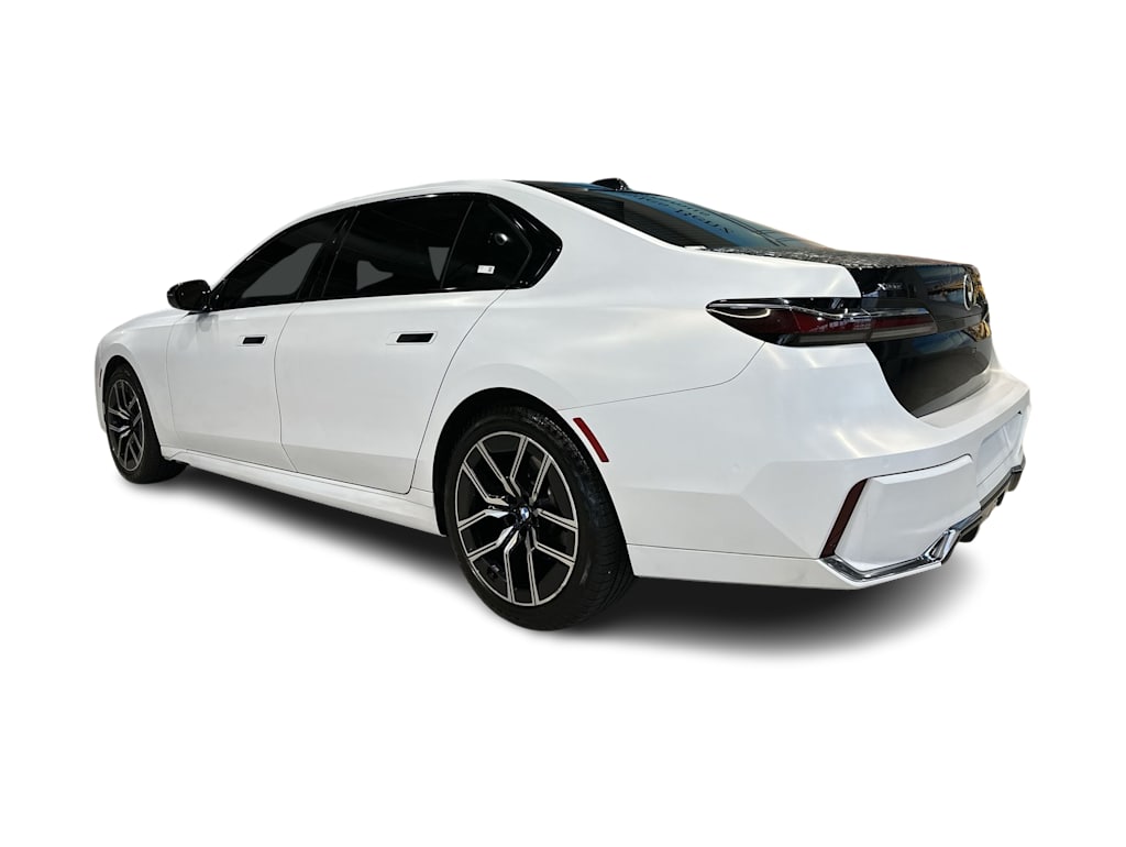 Thumbnail: 2024 BMW 7 Series - 4