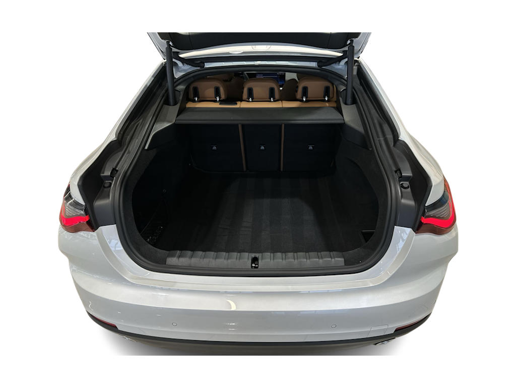 Thumbnail: 2025 BMW 4 Series - 16