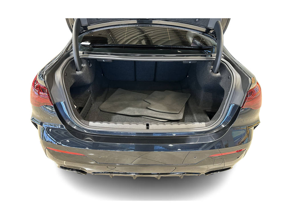 Thumbnail: 2025 BMW 4 Series - 16
