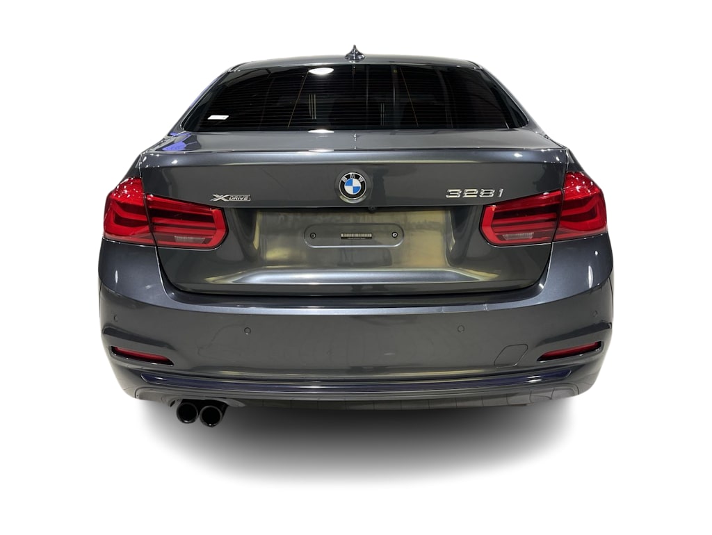 Thumbnail: 2016 BMW 3 Series - 29