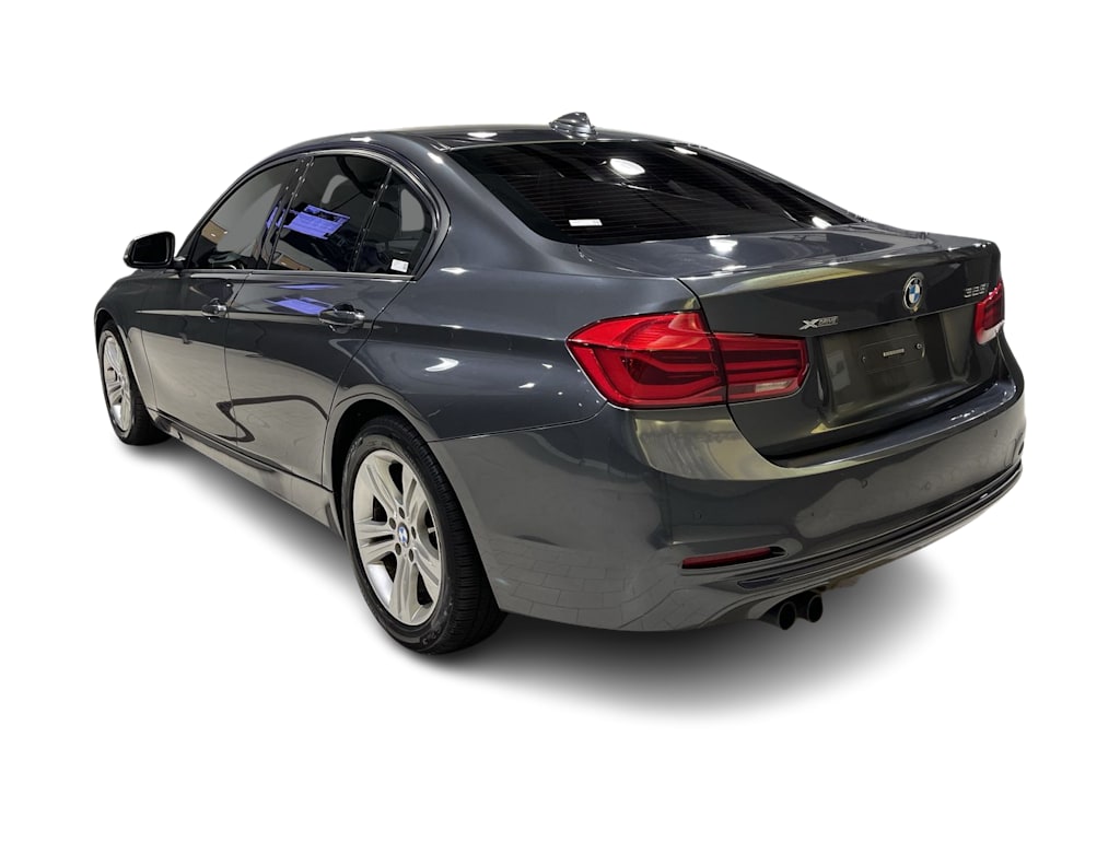 Thumbnail: 2016 BMW 3 Series - 4