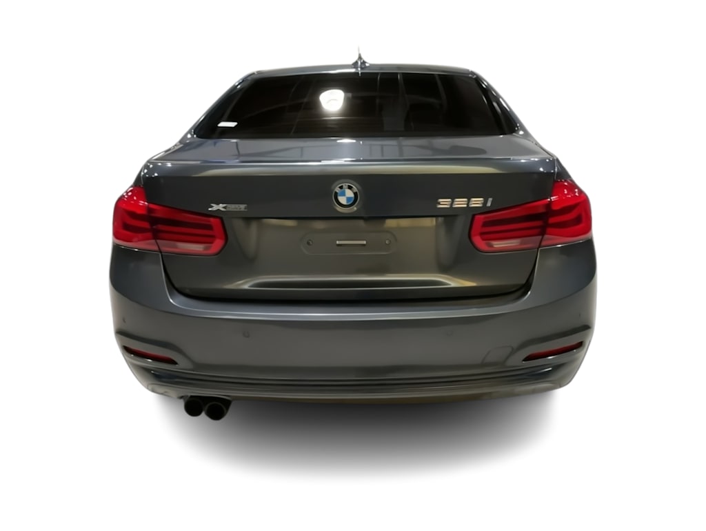 Thumbnail: 2016 BMW 3 Series - 5