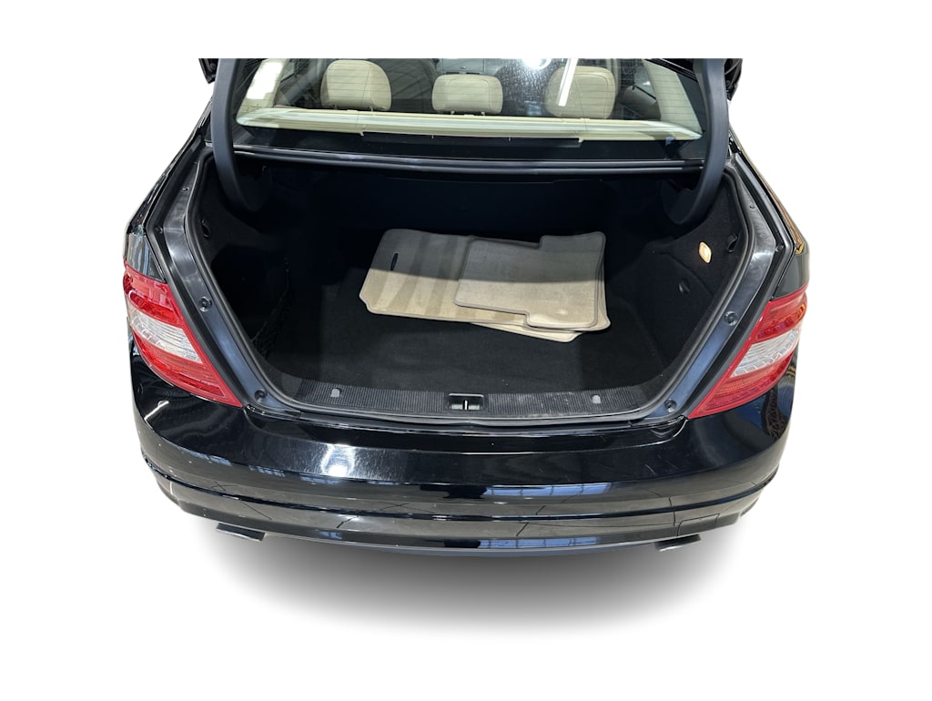 Thumbnail: 2010 Mercedes-Benz C-Class - 17