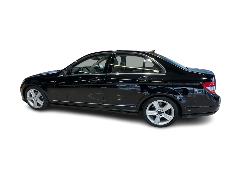 Thumbnail: 2010 Mercedes-Benz C-Class - 22