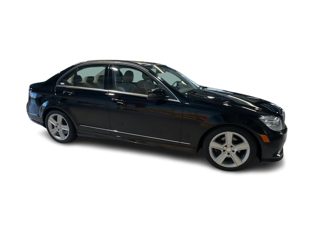 Thumbnail: 2010 Mercedes-Benz C-Class - 28