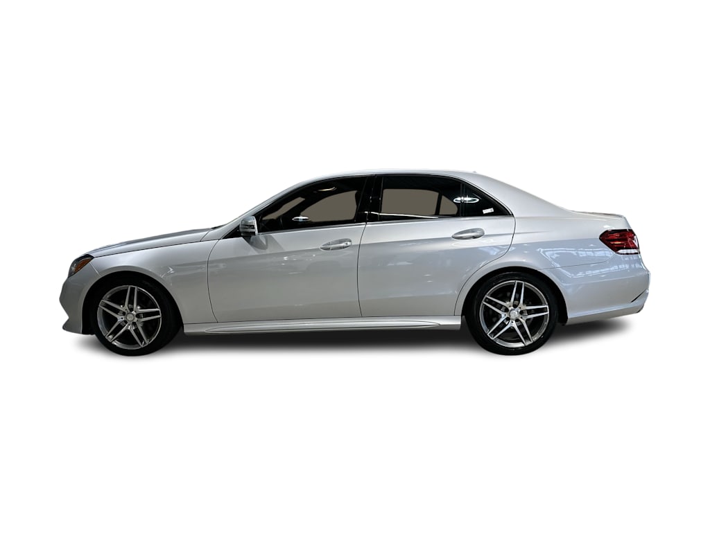 Thumbnail: 2016 Mercedes-Benz E-Class - 25