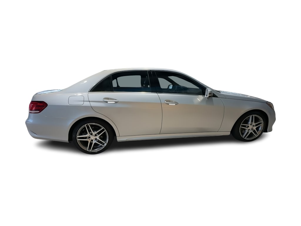 Thumbnail: 2016 Mercedes-Benz E-Class - 23