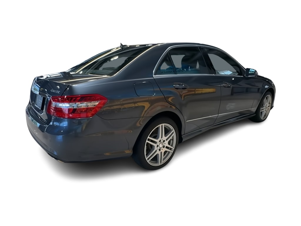 Thumbnail: 2010 Mercedes-Benz E-Class - 23
