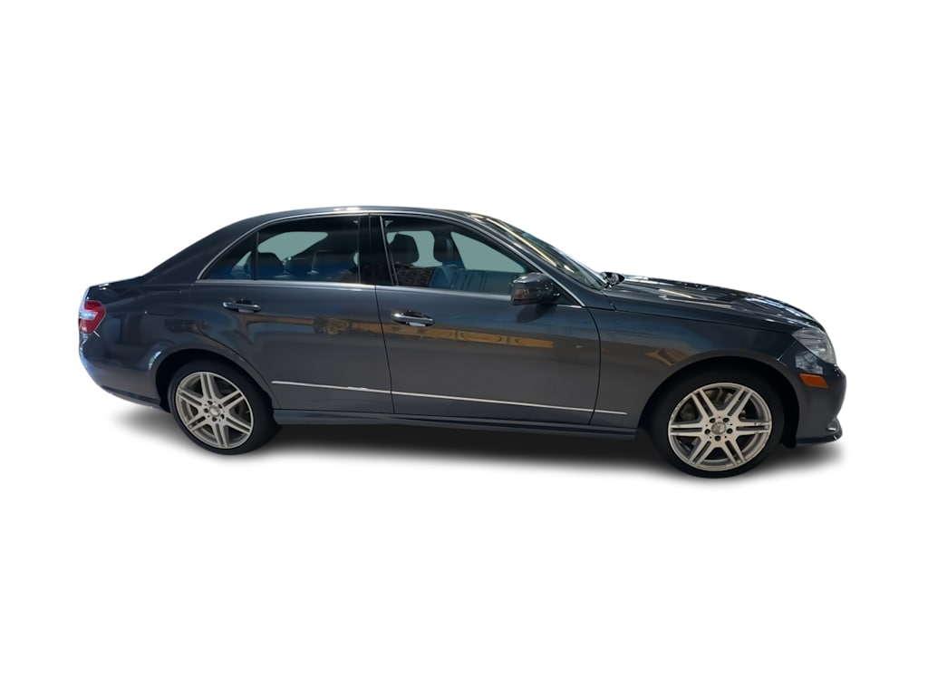 Thumbnail: 2010 Mercedes-Benz E-Class - 25